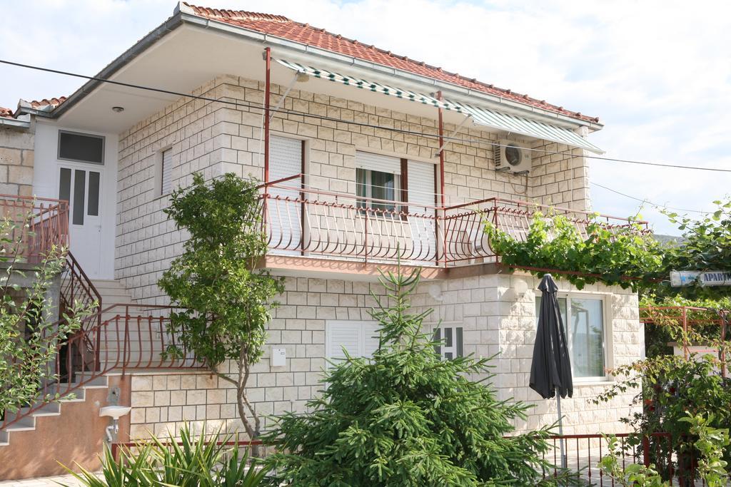 Apartment Nives Trogir Zewnętrze zdjęcie